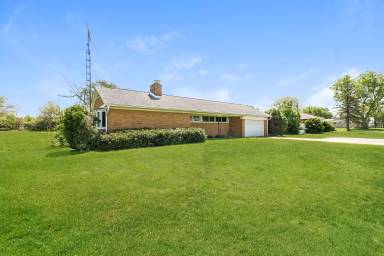 Main picture of 5260 Springfield Jamestown Rd