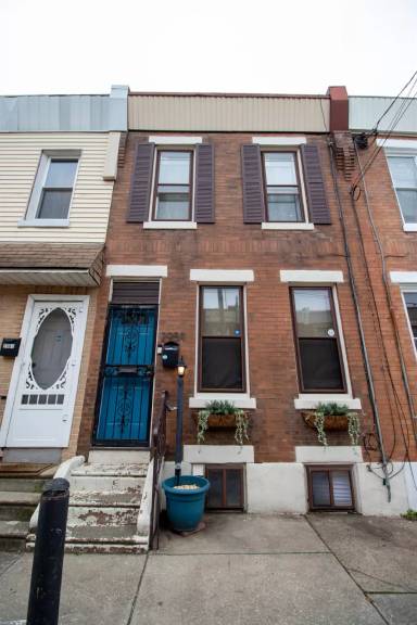 Main picture of 2961 Chatham St