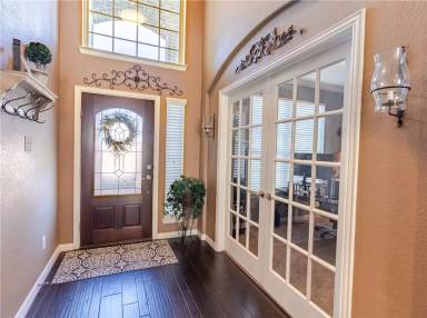 Main picture of 809 Park Place Ln