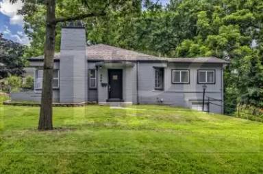 Main picture of 9901 Linwood Blvd