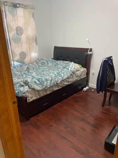 Main picture of 59 162 St