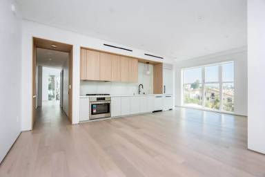Main picture of 1136 N La Cienega Blvd