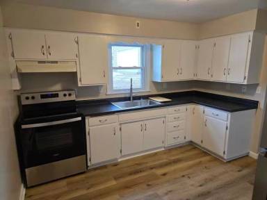 Main picture of 202 Lincoln St
