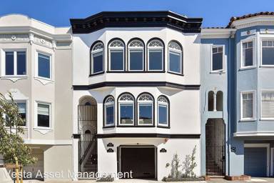 Main picture of 3316 Scott St