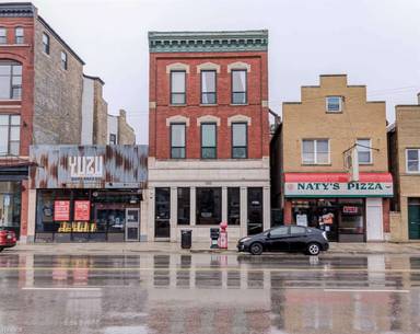Main picture of 1753 W Chicago Ave