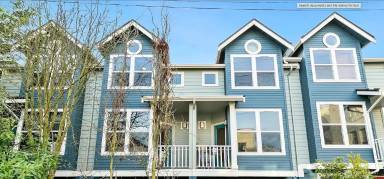 Main picture of 4436 44th Ave SW