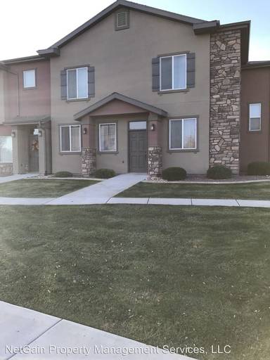 Main picture of Cedar Crossings Townhome