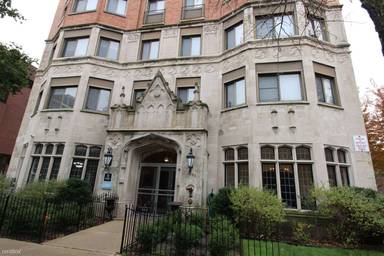 Main picture of 1033 W Loyola Apartments