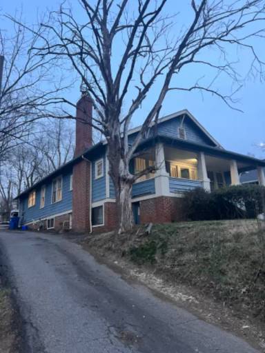 Main picture of 205 Montana Ave