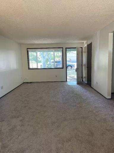 Main picture of 1044 SE Willow St