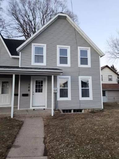 Main picture of 108 2nd St SE