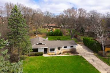 Main picture of 2428 Root River Pkwy