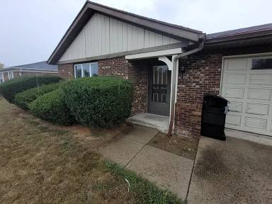 Main picture of 2066 Edgewood Dr