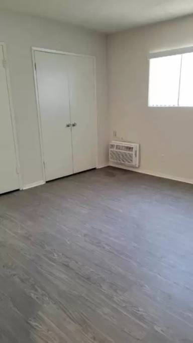 Main picture of 11922 Kling St