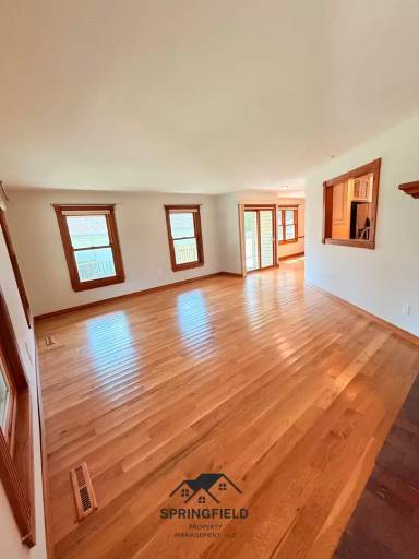 Main picture of 1182 E Evans St