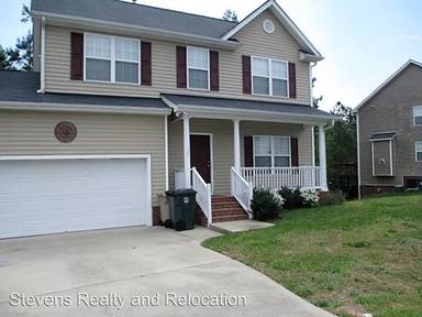 Main picture of 648 Hay River St