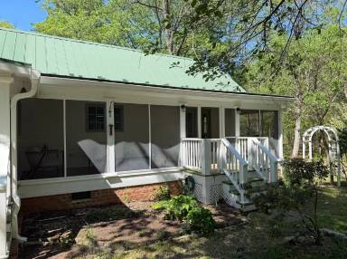 Main picture of 5886 Poor Mountain Rd