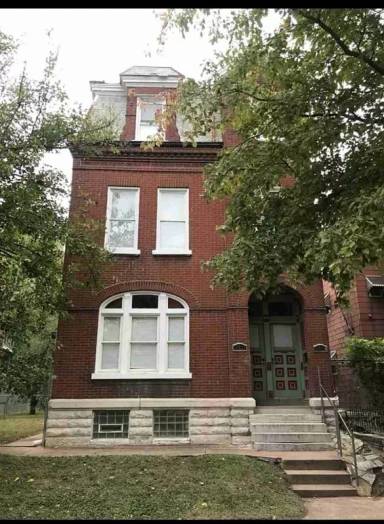 Main picture of 3311 California Ave