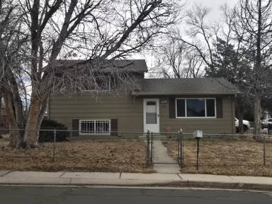 Main picture of 807 Hutchinson Dr