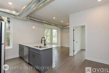 Main picture of 835 N Wolcott Ave