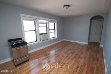 Main picture of 550 W Arlington Pl Apartments