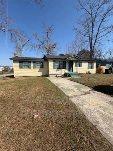 Main picture of 1518 Heron St