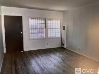 Main picture of 18127 Roscoe Blvd