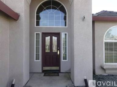 Main picture of 1826 McCune Ave