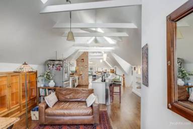 Main picture of 1600 Fell St