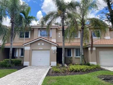 Main picture of 15823 SW 10th St