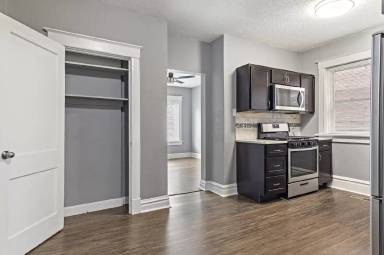 Main picture of 4207 Swan Avenue - 2E