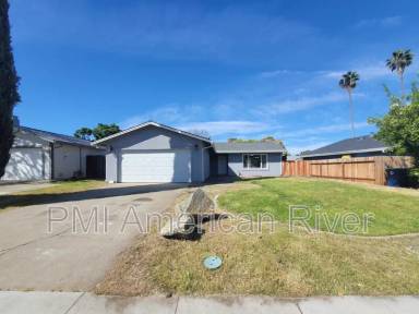 Main picture of 7725 Wooddale Way