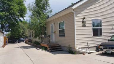 Main picture of 600 S Quitman St