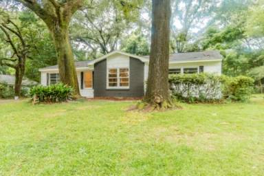 Main picture of 1561 Larkwood Dr