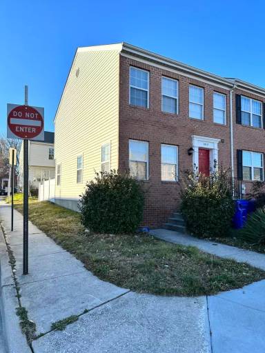 Main picture of 1012 N Calhoun St