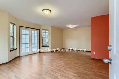 Main picture of 8407 N Princeton St