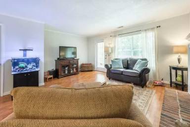 Main picture of 5036 Laurel Bridge Dr SE