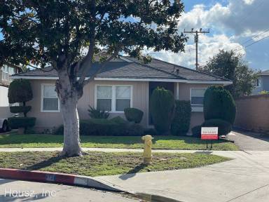 Main picture of 1766 W 243rd St