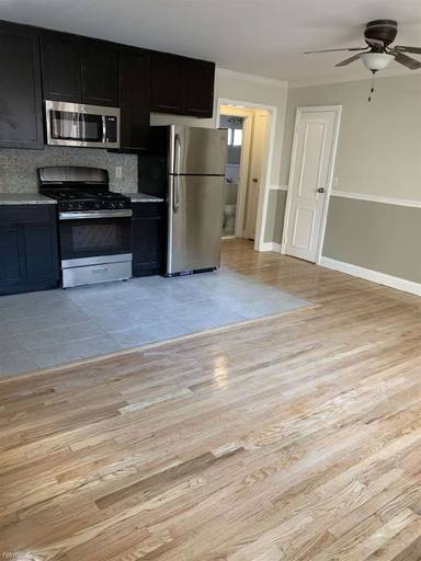 Main picture of 112 66th St