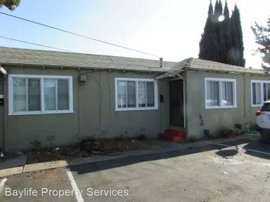 Main picture of 15087 Robin St