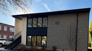 Main picture of 110 N Willow Rd