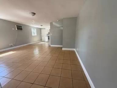 Main picture of 312 36th Street Ct E