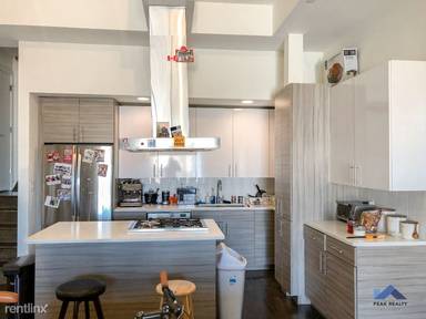 Main picture of 1739 N Milwaukee Ave