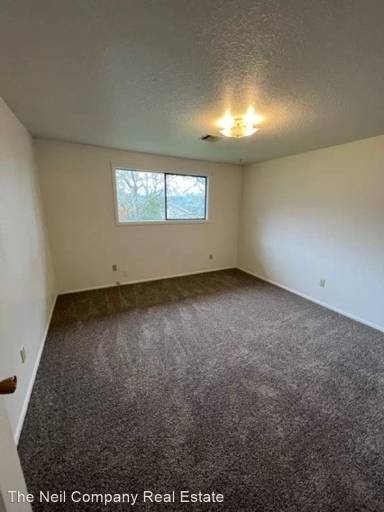 Main picture of 1020 W Fromdahl Dr