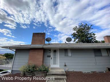 Main picture of 605 NW 11th St