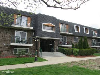 Main picture of 3219 W Parkway Dr