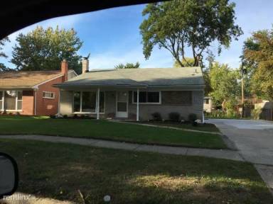 Main picture of 21425 Hillside Dr