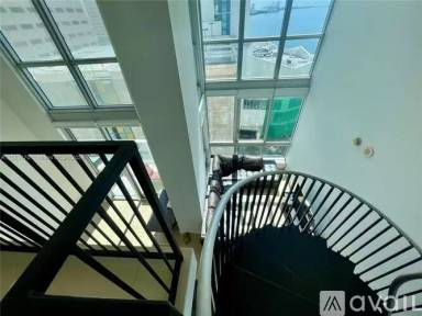 Main picture of The Met