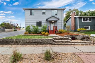 Main picture of 3164 E 16th Ave