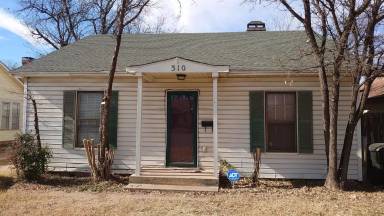 Main picture of 316 S Mockingbird Ln